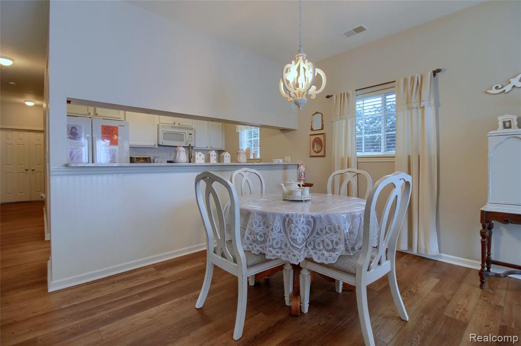 24031 Fairlane Boulevard, Trenton, MI 48183 — Photo 9
