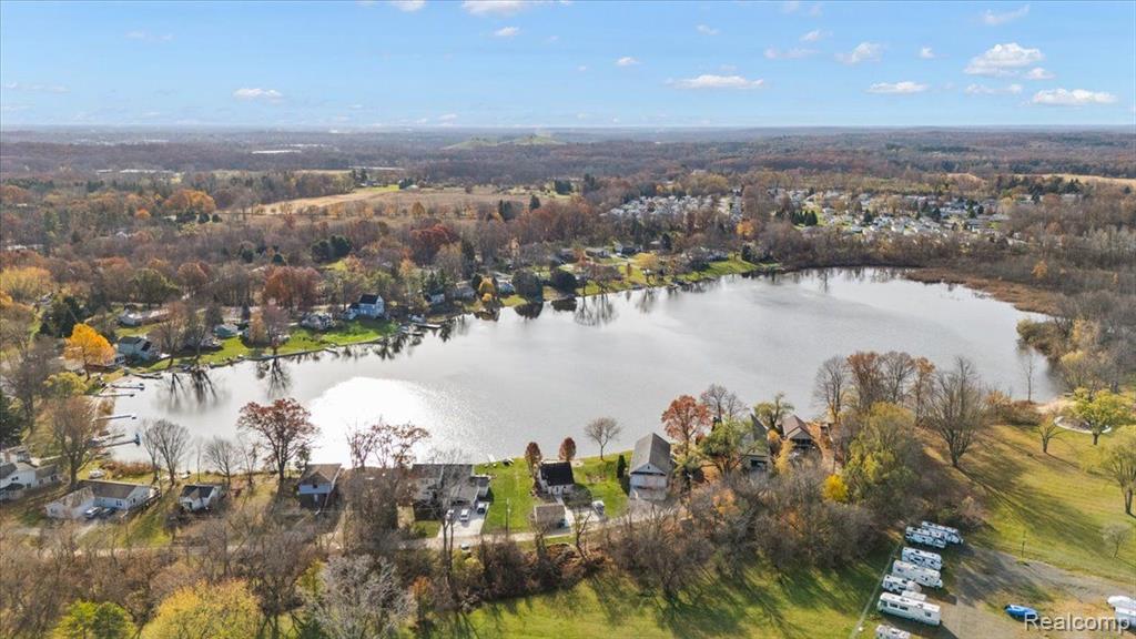 6738 GRAND BEACH Drive, Brighton, MI 48114 — Photo 16