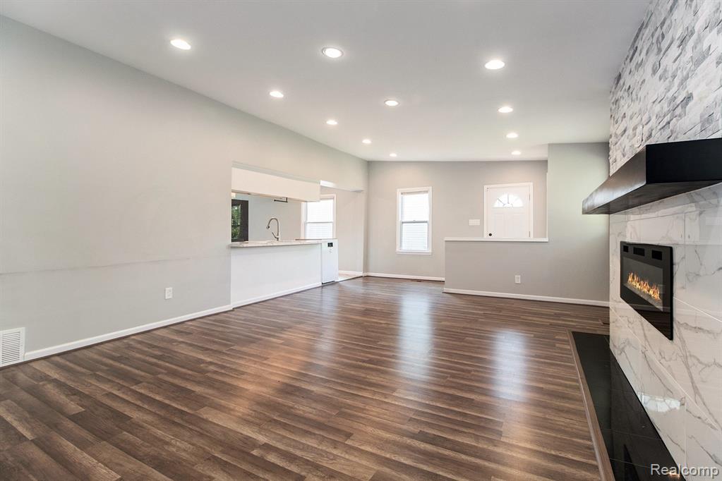15487 Greydale Street, Detroit, MI 48223 — Photo 11