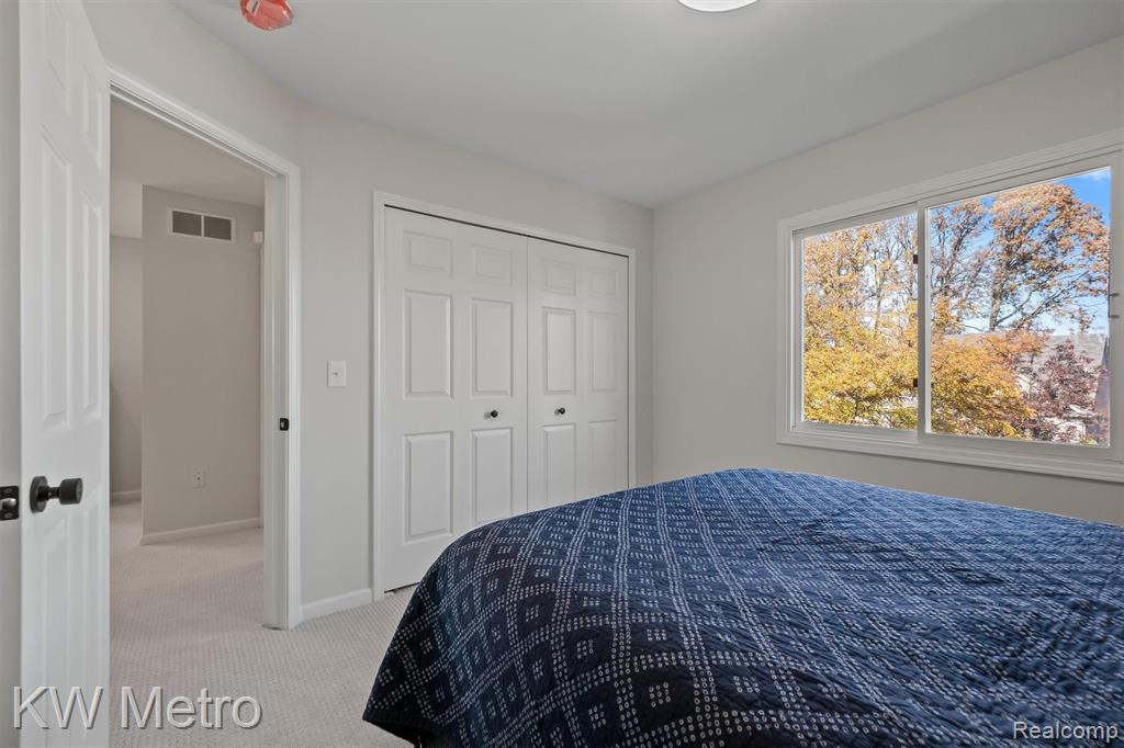 45914 Portsville Drive, Macomb, MI 48044 — Photo 33