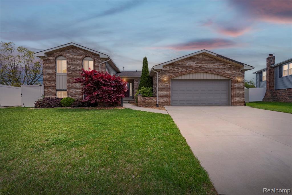 17621 Brentwood Drive, Riverview, MI 48193 — Photo 2