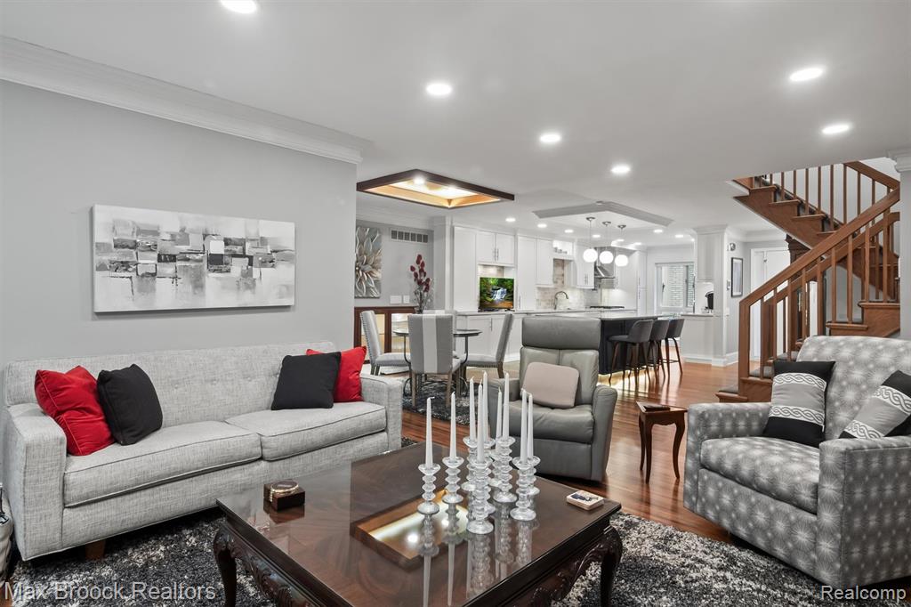 1276 Greenglen Court, Bloomfield Hills, MI 48304 — Photo 18