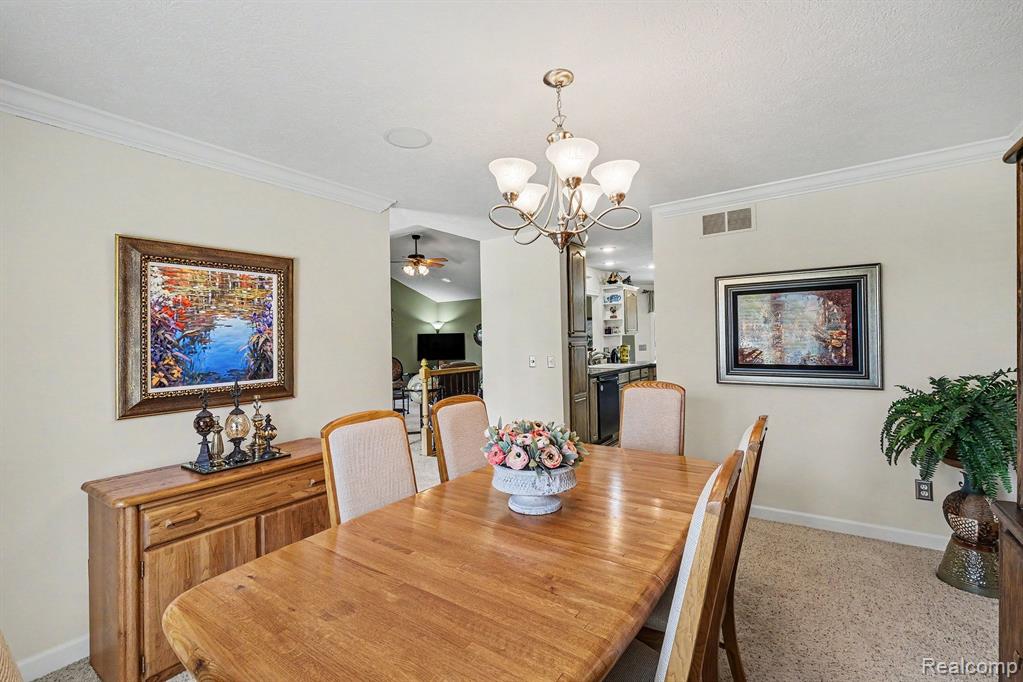 408 N Outlook Court, Perry, MI 48872 — Photo 9