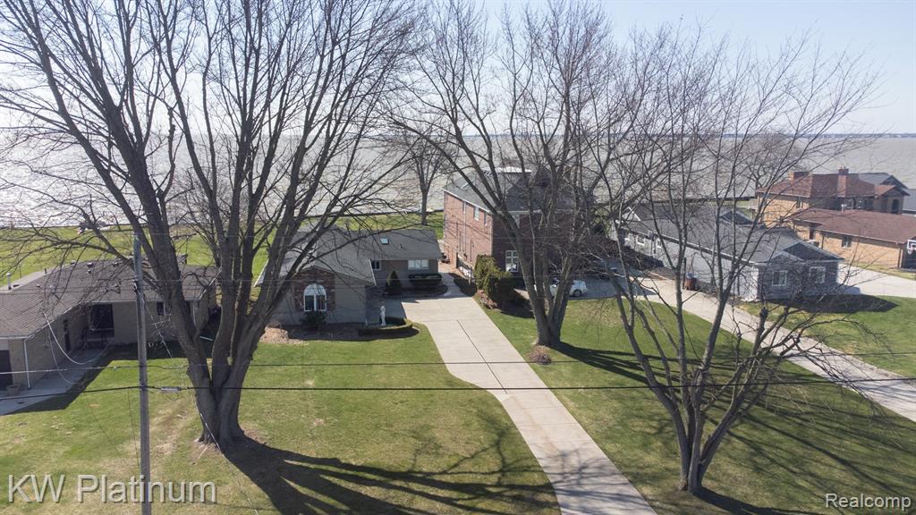 48218 Harbor Drive, Chesterfield, MI 48047 — Photo 3