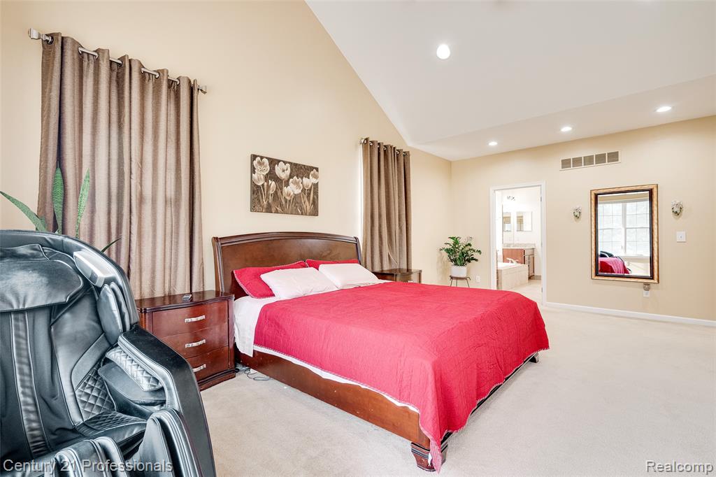50553 Billenca Drive, Novi, MI — Photo 52