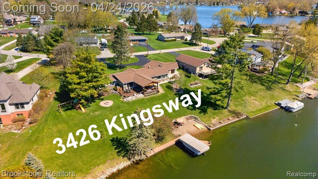 3426 KINGSWAY, Highland, MI 48356 — front exterior