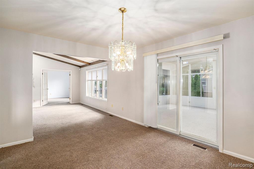 5509 HICKORY Circle, Flushing, MI 48433 — Photo 7