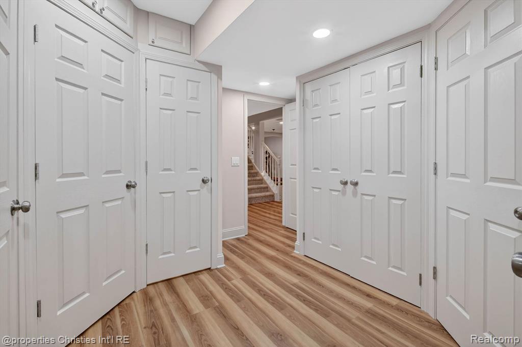 45094 Oak Forest Drive, Northville, MI 48168 — Photo 61