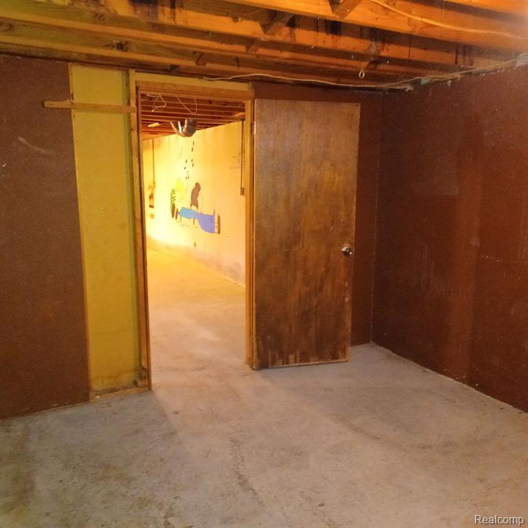 8739 Republic Avenue, Warren, MI 48089 — Photo 6
