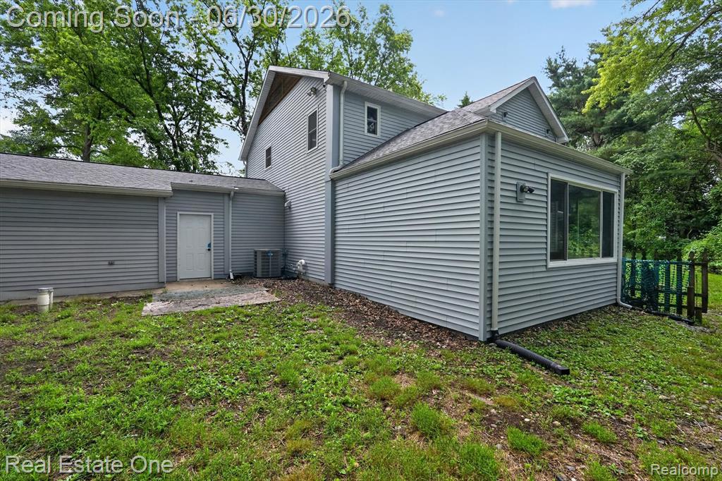 904 N Park Street, Highland, MI 48356 — Photo 55