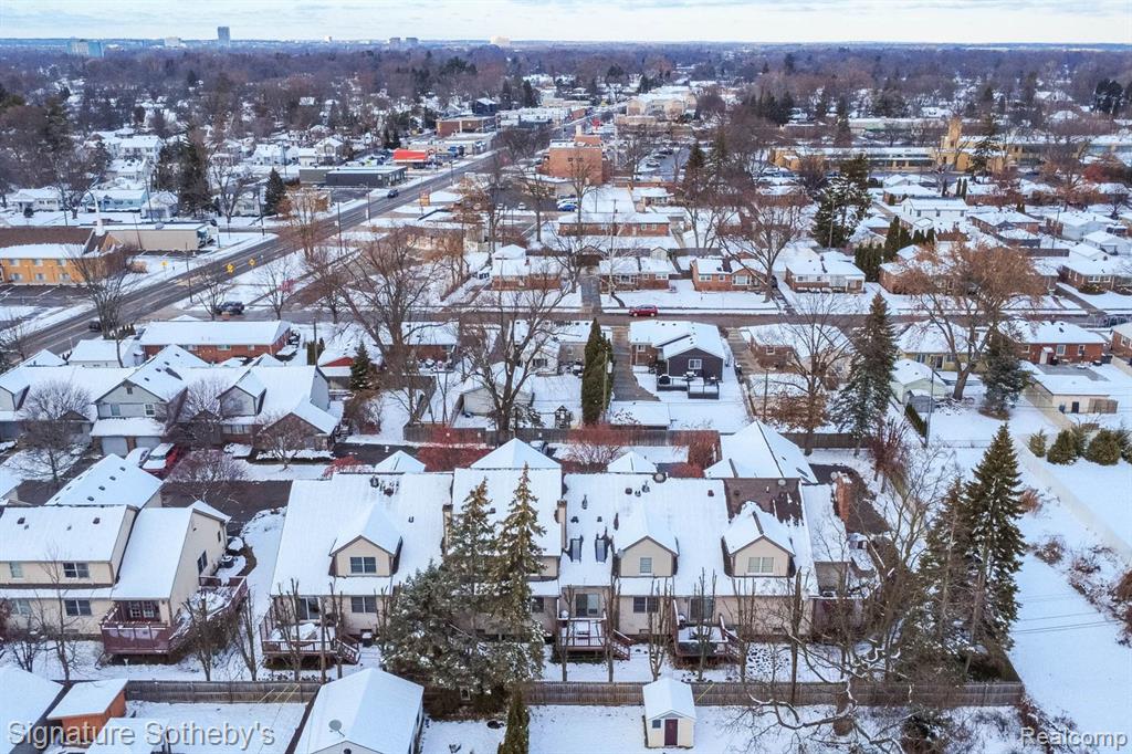 424 Oak Run Court, 11, Royal Oak, MI 48073 — Photo 58