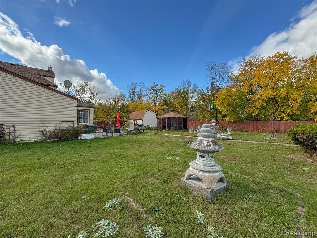991 E Euclid Street, Detroit, MI 48211 — Photo 47