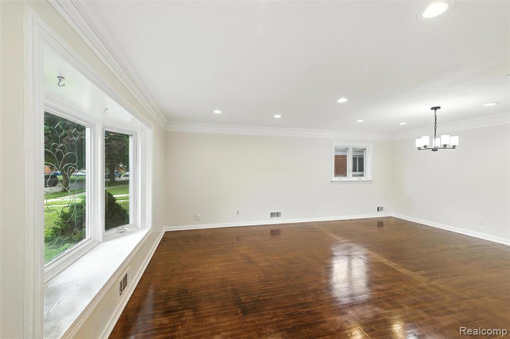 4108 Harding Street, Dearborn Heights, MI 48125 — Photo 8