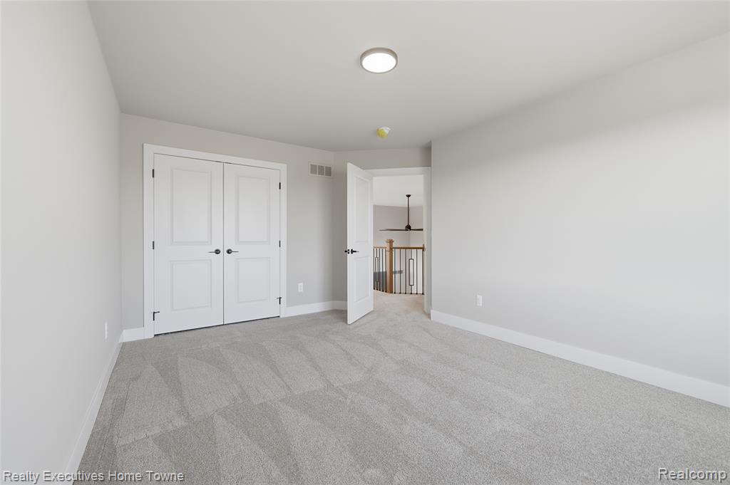 35701 Strongford Drive, New Baltimore, MI, 48047