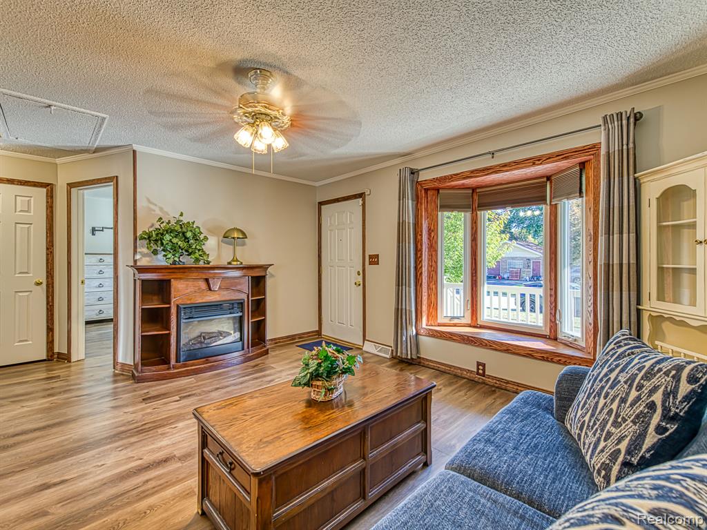 6676 Syracuse Street, Taylor, MI 48180 — Photo 5