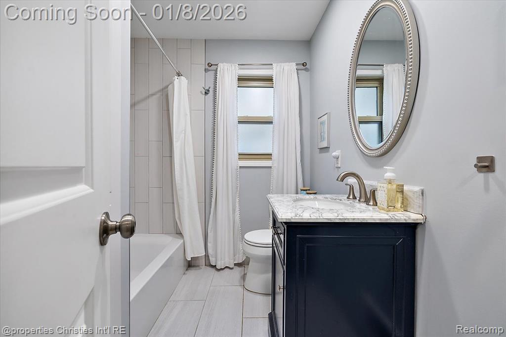 13365 Winchester Avenue, Huntington Woods, MI — Photo 27