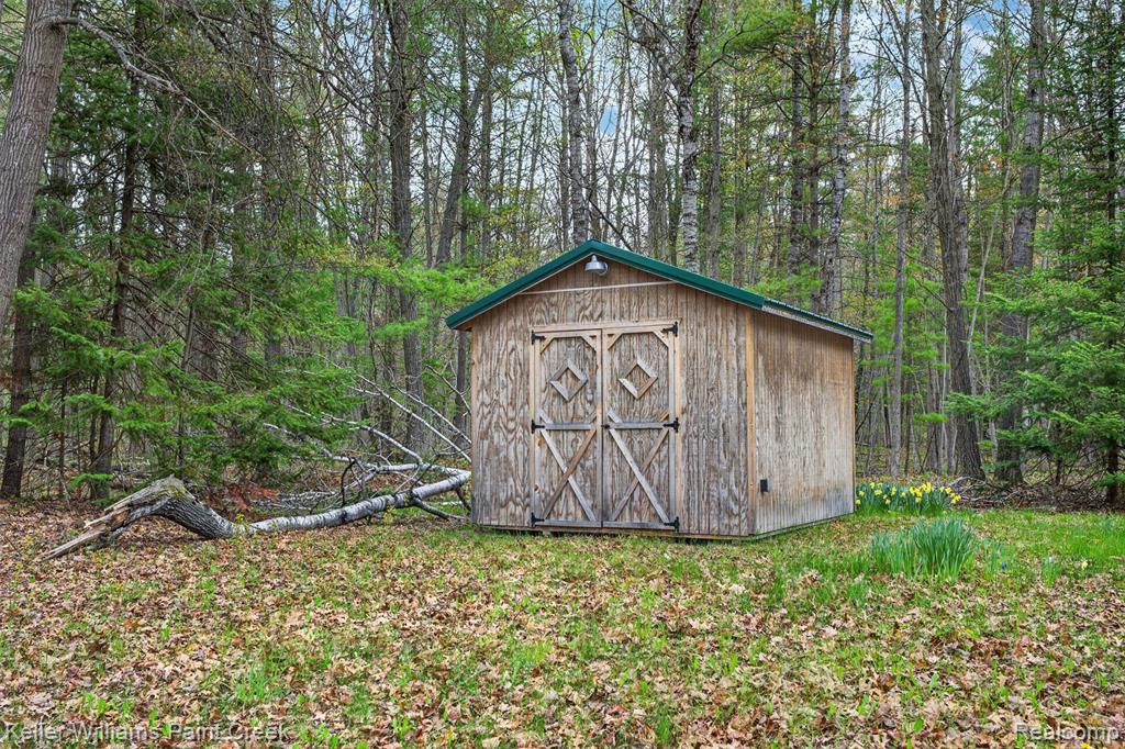 5429 Daily Road, Clement, MI 48610 — Photo 17