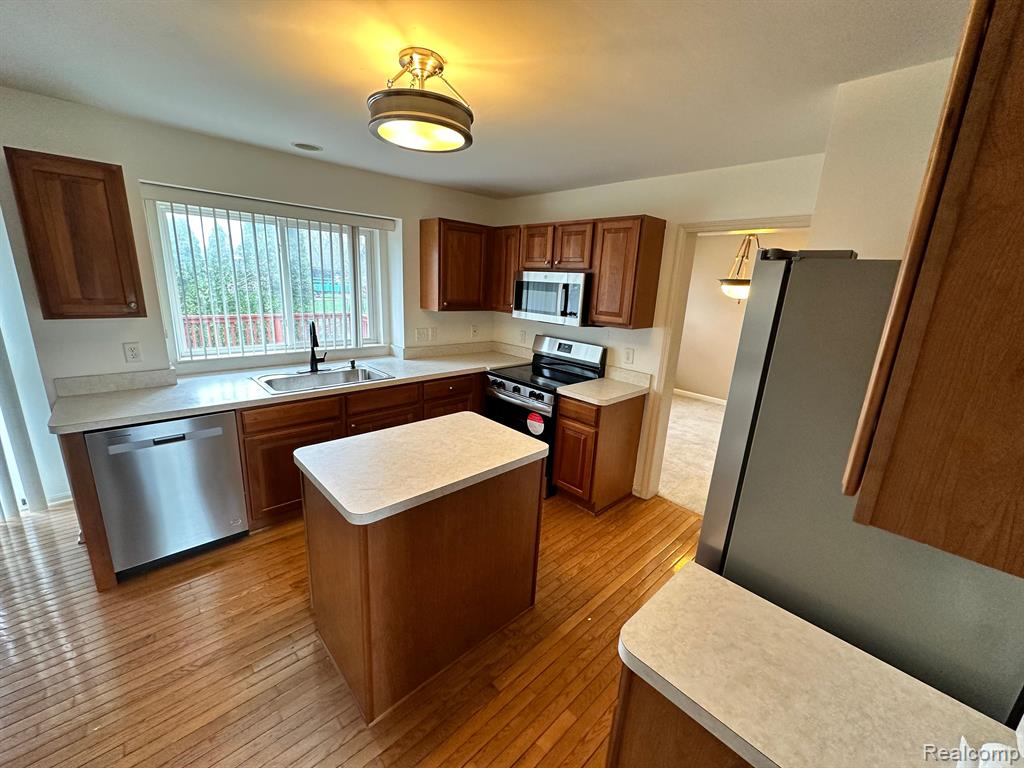 3410 NIAGARA Avenue, Canton, MI 48188 — Photo 8