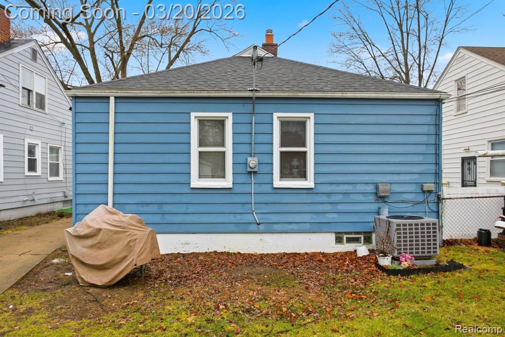 17630 Brady, Redford, MI 48240 — Photo 31