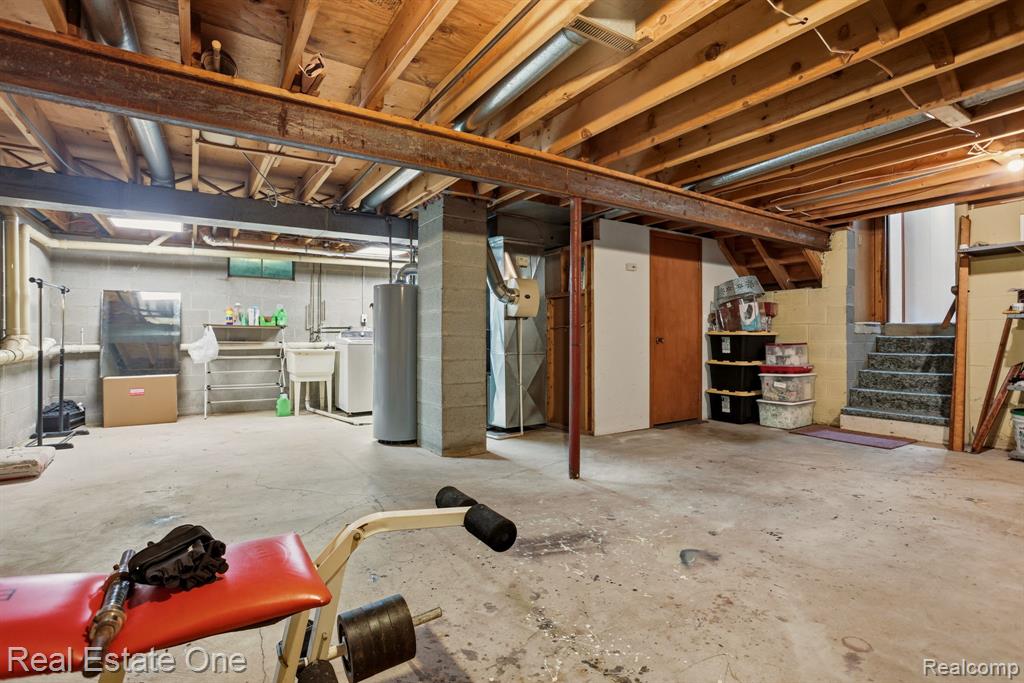 6218 Sturgeon Creek Pkwy, Midland, MI 48640 — Photo 31