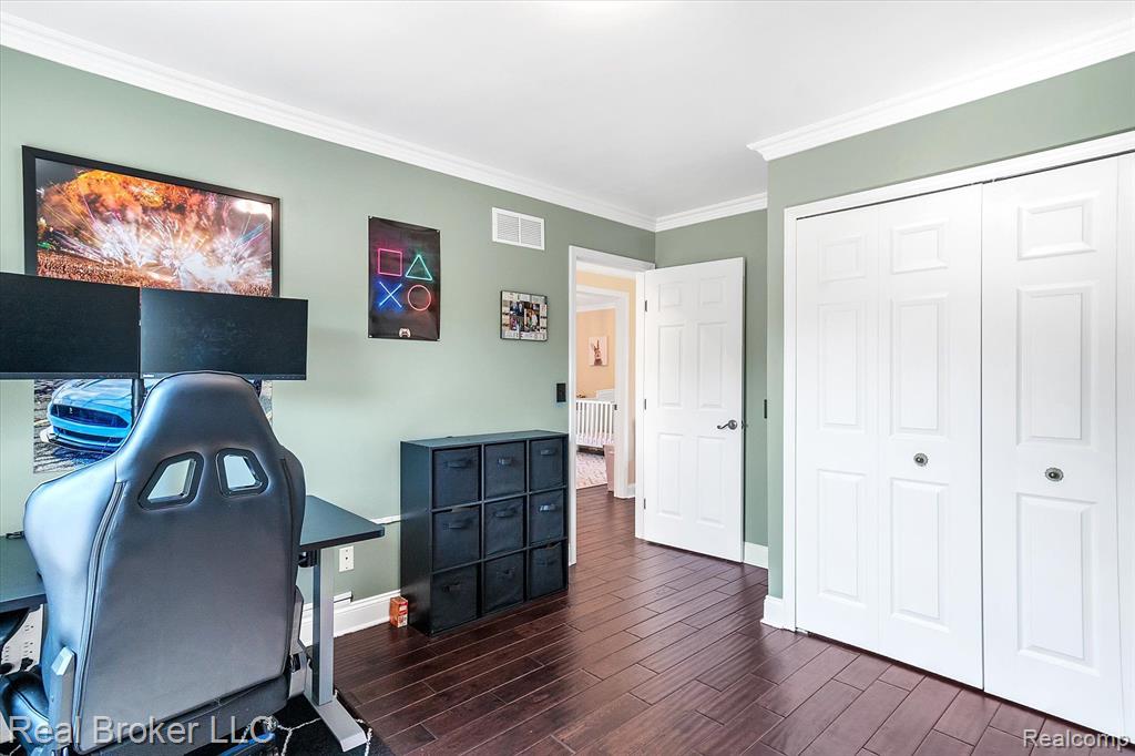 45169 MIDDLEBURY Lane, Canton, MI 48188 — Photo 47