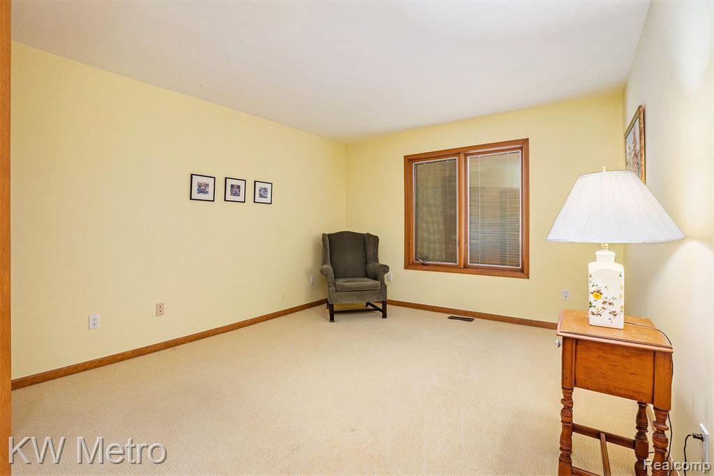 6545 PARK VALLEY Drive, Clarkston, MI 48348 — Photo 23