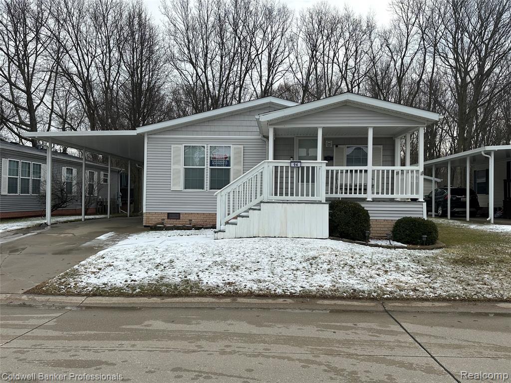 94 Twin Oaks Drive, Lapeer, MI 48446 — front exterior
