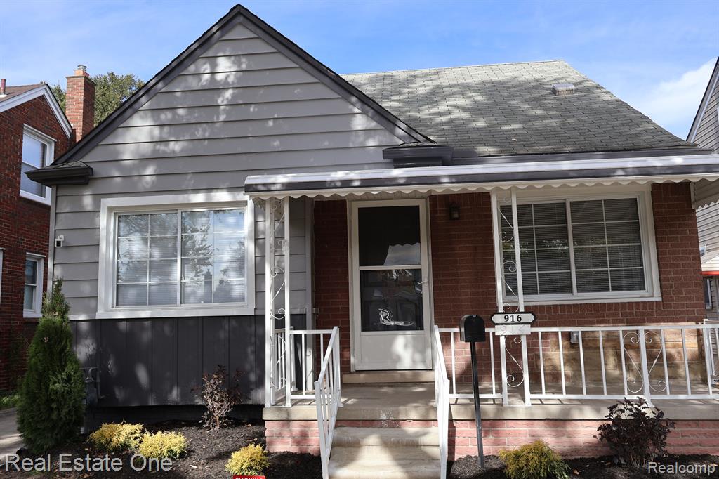 916 STEWART Avenue, Lincoln Park, MI 48146 — Photo 4