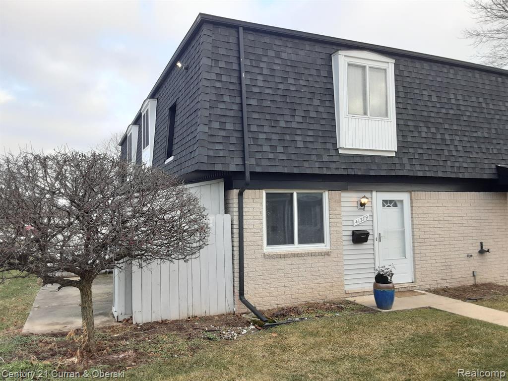 41279 S WOODBURY GREEN Drive, Belleville, MI 48111 — Photo 3