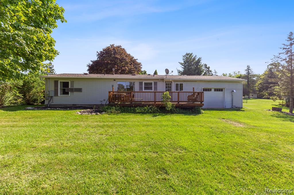4375 WEST Street, Leonard, MI 48367 — Photo 2
