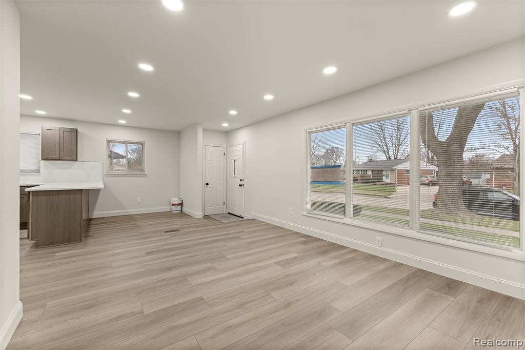 8316 Roosevelt Street, Taylor, MI 48180 — Photo 11