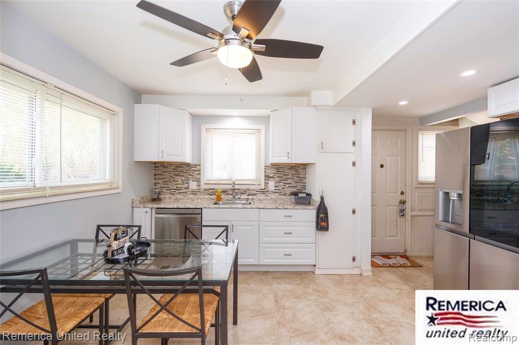 4665 Lincoln Boulevard, Dearborn Heights, MI 48125 — Photo 12
