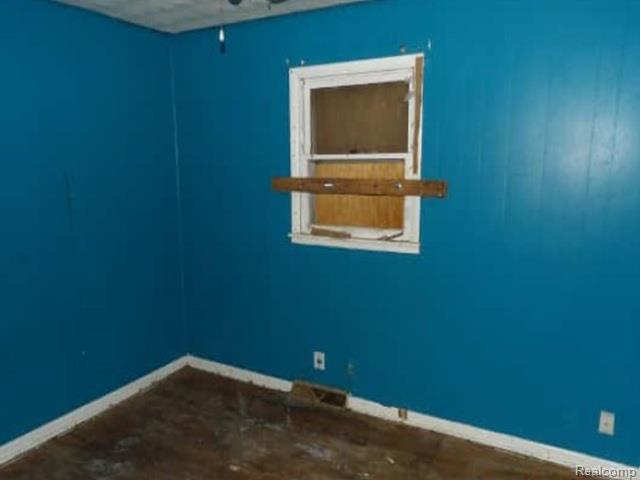 757 N Pike Road, Benton Harbor, MI 49022 — Photo 7