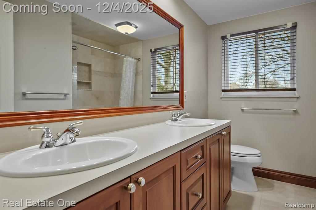 4147 Greensboro Drive, Troy, MI 48085 — Photo 24