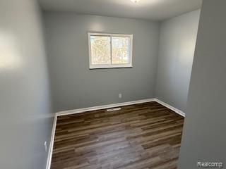 6111 Woodmoor Drive, Burton, MI 48509 — Photo 10