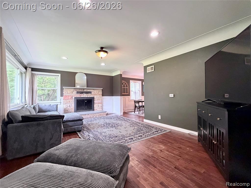 3555 Wilson Drive, Fort Gratiot, MI 48059 — Photo 3
