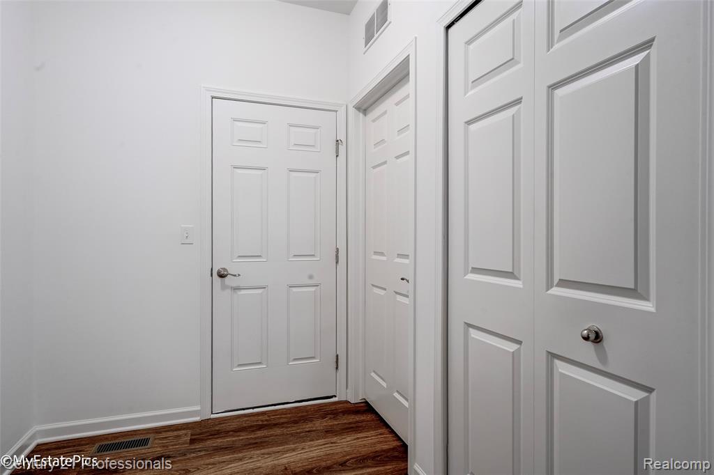58775 Gidran Drive, South Lyon, MI 48178 — Photo 36