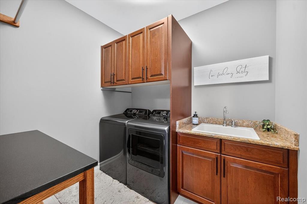 54159 DEER RIDGE Court, Rochester, MI 48307 — Photo 20