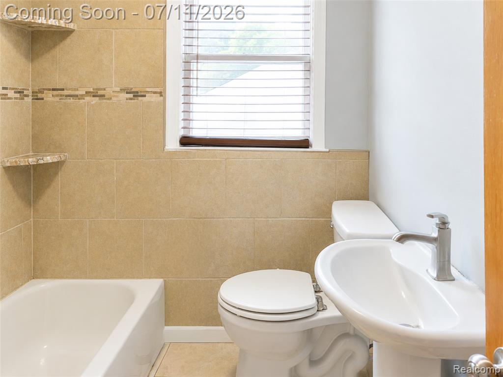 4855 Hatchery Road, Waterford, MI 48329 — Photo 17