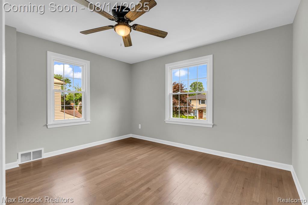 10725 Talbot Avenue, Huntington Woods, MI — Photo 16
