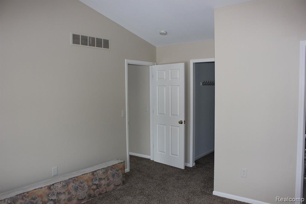 41205 CHANCELLOR, Clinton Twp, MI 48038 — Photo 10