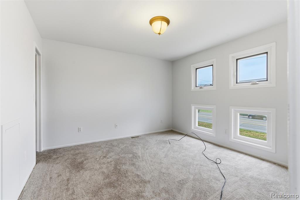5186 E 14 Mile Road, Warren, MI 48092 — Photo 14