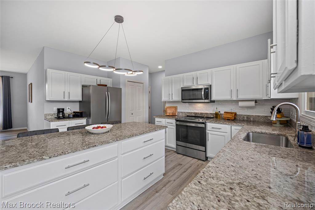 47078 Bing Drive, Canton, MI 48187 — Photo 19