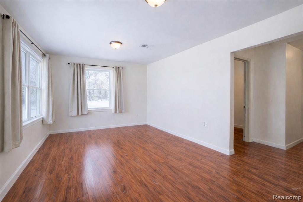 7536 Wilkie Street, Taylor, MI 48180 — Photo 11