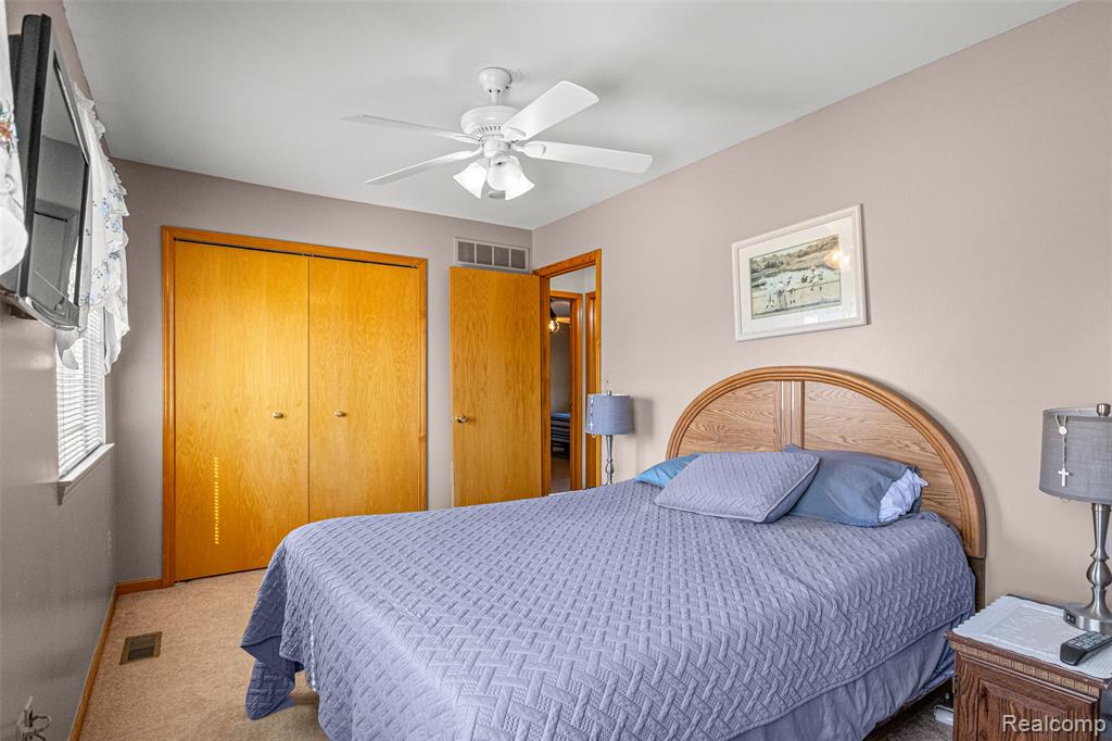 780 Saint Johns Boulevard, Lincoln Park, MI 48146 — Photo 27