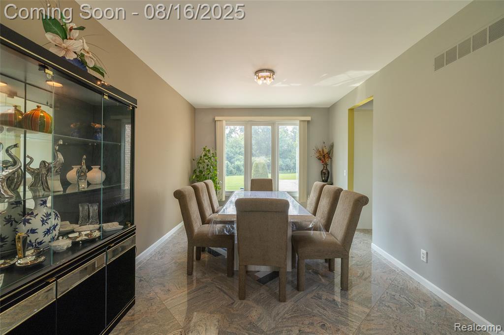 43281 Chester Drive, Sterling Heights, MI 48314 — Photo 15