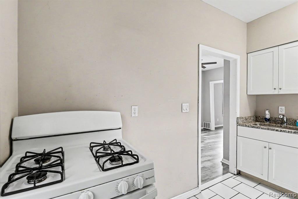 7743 Pitt Street, Detroit, MI 48209 — Photo 9