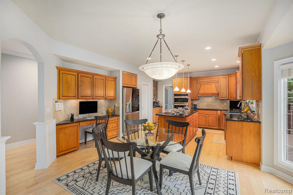 846 Majestic, Rochester, MI 48306 — Photo 9