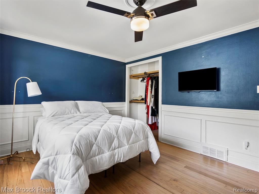 702 Graefield Court, Birmingham, MI 48009 — Photo 18