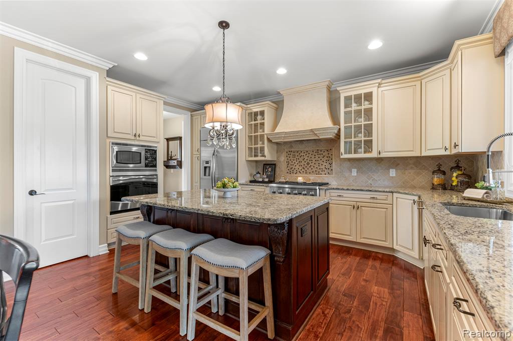 48892 Barola Court, Northville, MI 48167 — Photo 33